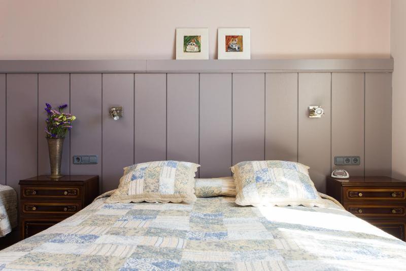 Anita'S Bed And Breakfast Барселона Экстерьер фото