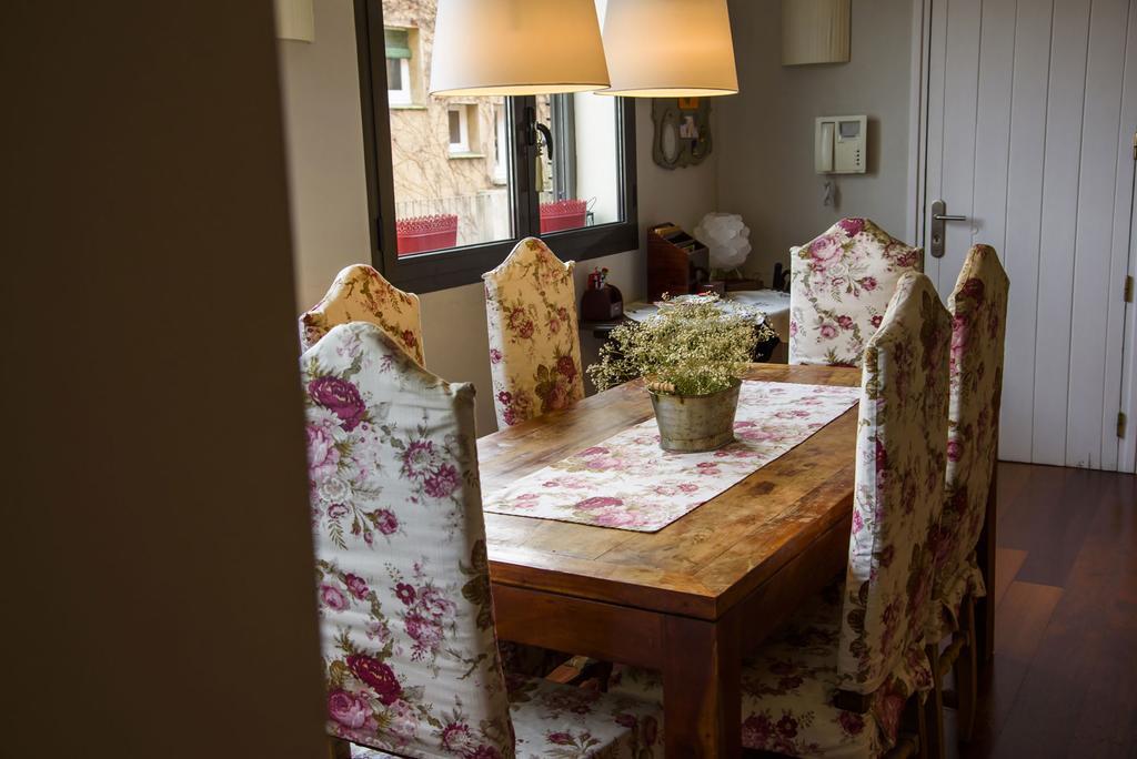 Anita'S Bed And Breakfast Барселона Экстерьер фото