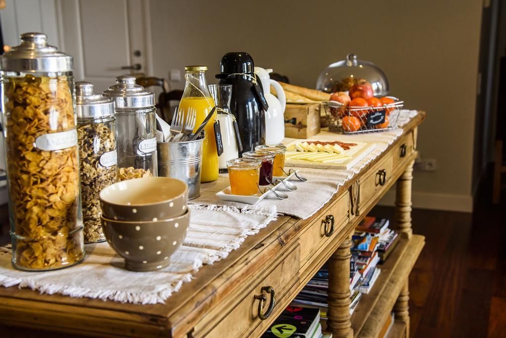 Anita'S Bed And Breakfast Барселона Экстерьер фото